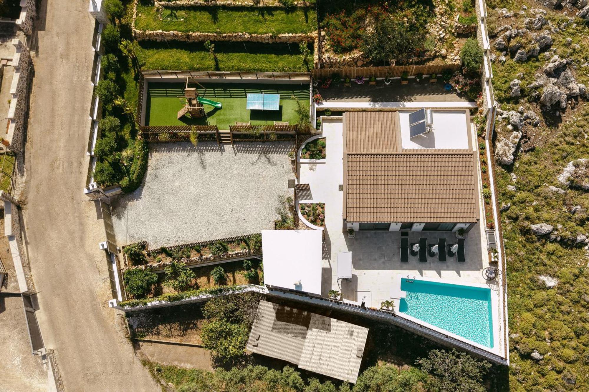 Halaro Villa Йеранион Экстерьер фото